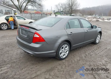 2011 Ford Fusion Se z USA, uszkodzony, nr VIN 3FAHP0HA9BR143288